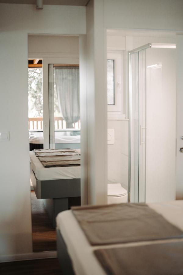 Sea House Shade, Pool & Jacuzzi - Privilege Point Camping & Villas Selce Extérieur photo